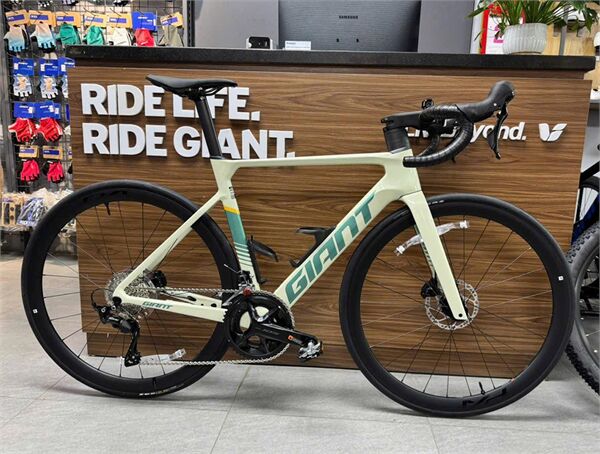 Xe đạp đua Giant PROPEL ADV 2 2026***